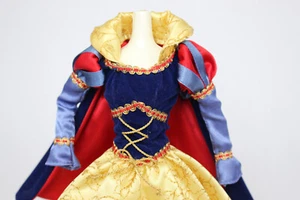 Märchen Renaissance Prinzessin Barbie Kleid rot Cape blau Top Goldkragen Outfit - Bild 1 von 8