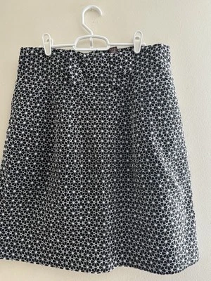 Saia feminina Adrienne Vittadini padrão floral preto e branco com zíper tamanho 12 nova com etiquetas - Imagem 1 de 4