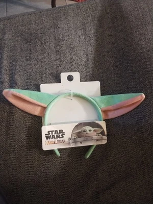 Faixa de cabeça Disney Star Wars The Mandalorian Baby Yoda Grogu Ears NOVA - Imagem 1 de 3