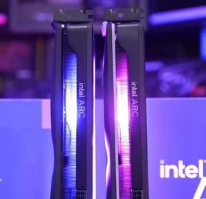 Intel Arc A750 Limited Edition 8GB GDDR6 PCIe 4.0 Graphics Card 21P02J00BA - Picture 1 of 6