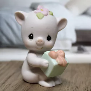Figura Cerdo Porcelana Bisque Precious Moments Enesco Oinky Cumpleaños 1993 3" - Imagen 1 de 5