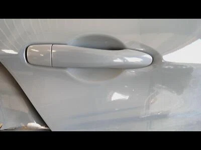 Used Rear Right Exterior Door Handle fits: 2022 Nissan Kicks rear painted body c - Image 1 of 4