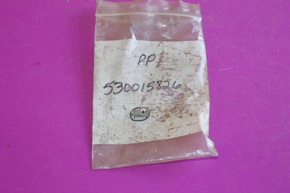 Barra de pasador de ajuste Poulan. Parte 530015826. Adquirido en un concesionario cerrado.  Foto 1 de 1