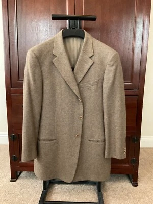 Men's Armani Collezioni Camel & Gray Blazer, Size 44 Reg, Made In Italy - Image 1 of 4