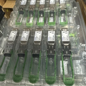 1pc Genuine FTLC1152RGPL FINISAR 100G CWDM4 2KM 1300nm SMF QSFP28 TRANSCEIVER - Afbeelding 1 van 7