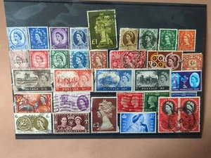 Gb Stamps Queen Elizabeth Mix Collection For Beginners - Picture 1 of 3