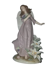 Grandeur Noel 12 1/2” Porcelain Angel 2003 Collector Edition Christmas Decor - Picture 1 of 5