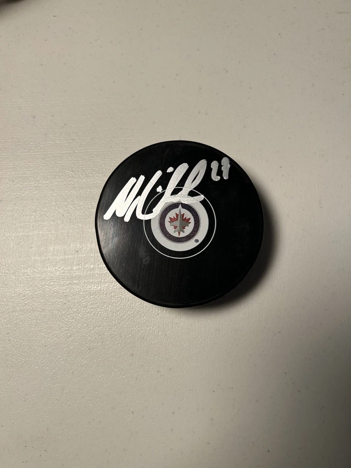 NIKOLAJ EHLERS FIRMADO AUTOGRAFIADO WINNIPEG JETS NHL LOGO DISCO!! Foto 1 de 1
