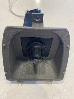 1992-1994 Isuzu Rodeo dash interior light dimmer switch Cabin  Suv - Image 1 of 4