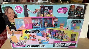 MGA Entertainment LOL Surprise Clubhouse With 40 Surprises & 2 Exclusive Dolls - Picture 1 of 23