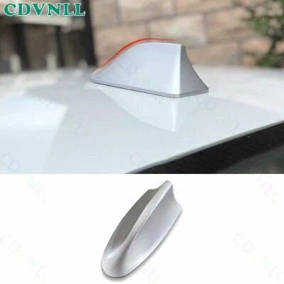 Marco receptor antena aleta tiburón plata mate para Volkswagen Jetta MK7 2019-2023 Foto 1 de 4