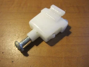 AJUSTADOR DE LUZ DE CABEZA VOLVO 240 242 245 244 260 262 264 1979-80 NUEVO - Imagen 1 de 1