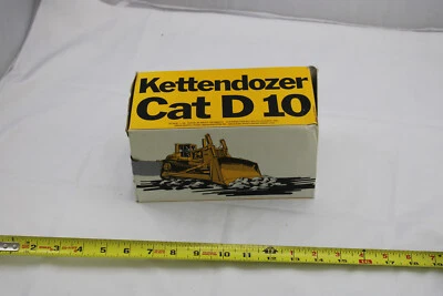 Diecast - Conrad 2850 - CAT D 10 Track-Type Tractor - Image 1 of 4