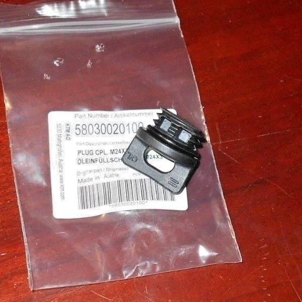 CAJA MOTOR KTM TAPÓN LLENADO ACEITE 58030020100, 85,505,530,625,640,660,690,990 Foto 1 de 3