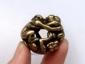 Collection Old China Bronze Carving Lovely 3 Monkey Necklace Pendant Decoration - Picture 1 of 7