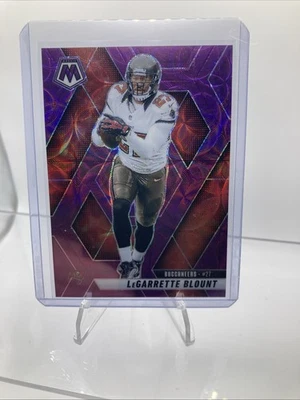 2025 Panini Mosaic #56 LeGarrette Blount Bucs Purple Sphere Refractor - Image 1 of 4
