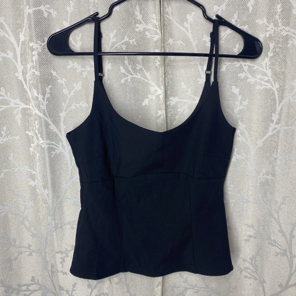 Top Camisola Estilo Corsé Dividido H&M Elegante Moda Foto 1 de 3