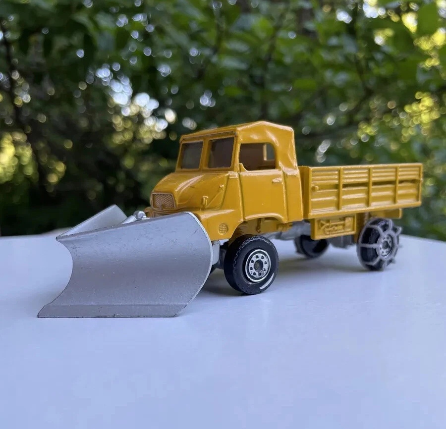 Vintage Solido Truck #359 Simca-Chasse Neige Snow Plow Plough Made In France - Image 1 of 4