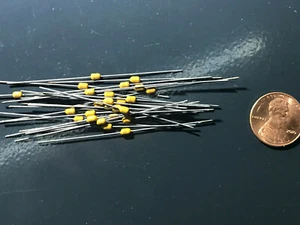Lot of 25 .022uF 50V Multi-Layer Ceramic Capacitor MLCC Axial KEMET - Picture 1 of 3