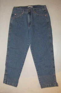 Womens Levi's Classic Stretch Jean Capris. Size 10 Blue. 23" Inseam. - Picture 1 of 2
