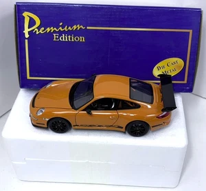 Welly Premium Edition Porsche 911 GT3 RS 1/24 Scale Diecast Vehicle - Picture 1 of 2