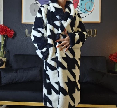 Abrigo pata de gallo SERGIO HUDSON X TARGET COLLAB talla XS. Foto 1 de 4