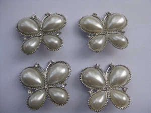 33mm Ex Large Pretty Pearlized Silver Diamante Butterfly Metal  Buttons  Set 4 - Picture 1 of 6