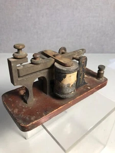 Antique J.H. Bunnell & Co New York Telegraph Key Sounder Wood Base (263) - Zdjęcie 1 z 8