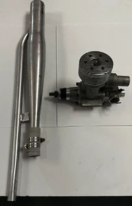 Excellent Rossi .61 61 Two Stroke Rear Exhaust RC Airplane Engine w/ Tuned Pipe - Picture 1 of 3
