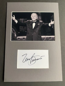 TONY  BENNETT  signed Briefkarte/Passepartout 20x30 Autogramm - Imagen 1 de 2