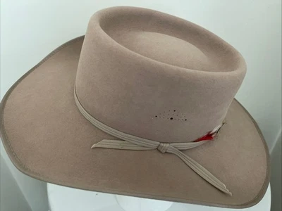 Sombrero de plumas Akubra Aussie de fieltro de piel dorada Australia bronceado claro 59 ver medidas Foto 1 de 4