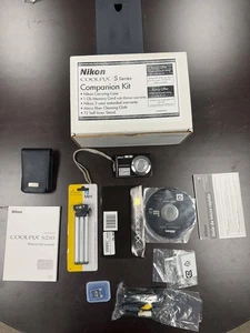 Nikon Coolpix S210 8MP Digital Camera With 3X Optical Zoom Brushed Bronze - Picture 1 of 4