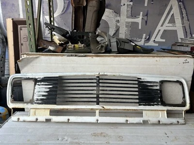 Parrilla para furgoneta Chevy G10 71-77 Foto 1 de 4