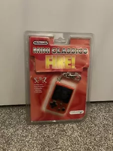 1998 Nintendo Mini Classics - Fire Keychain Game & Watch Brand New Sealed BNIP - Picture 1 of 7