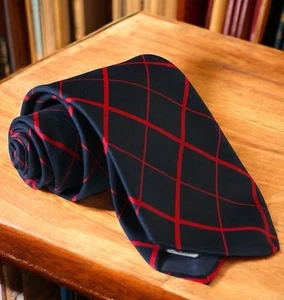 VINTAGE PAUL STUART GEOMETRIC RED BLUE DIAMOND CRISS CROSS SILK NECK TIE USA - Picture 1 of 14
