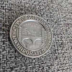 Pawtucket Centennial coin 1886 to 1986 - Picture 1 of 2