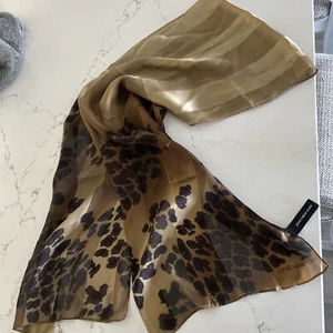 Jones New York 100% Silk Scarf Cheetah Animal Print Date Night Accent Scarf - Picture 1 of 6