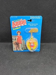 Vintage Annie Doll Locket Knickerboker 1982 - Picture 1 of 3