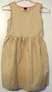 Gap Kids Girls Beige School Uniform Jumper Size Medium 8 Regular EUC!!! - Picture 1 of 2