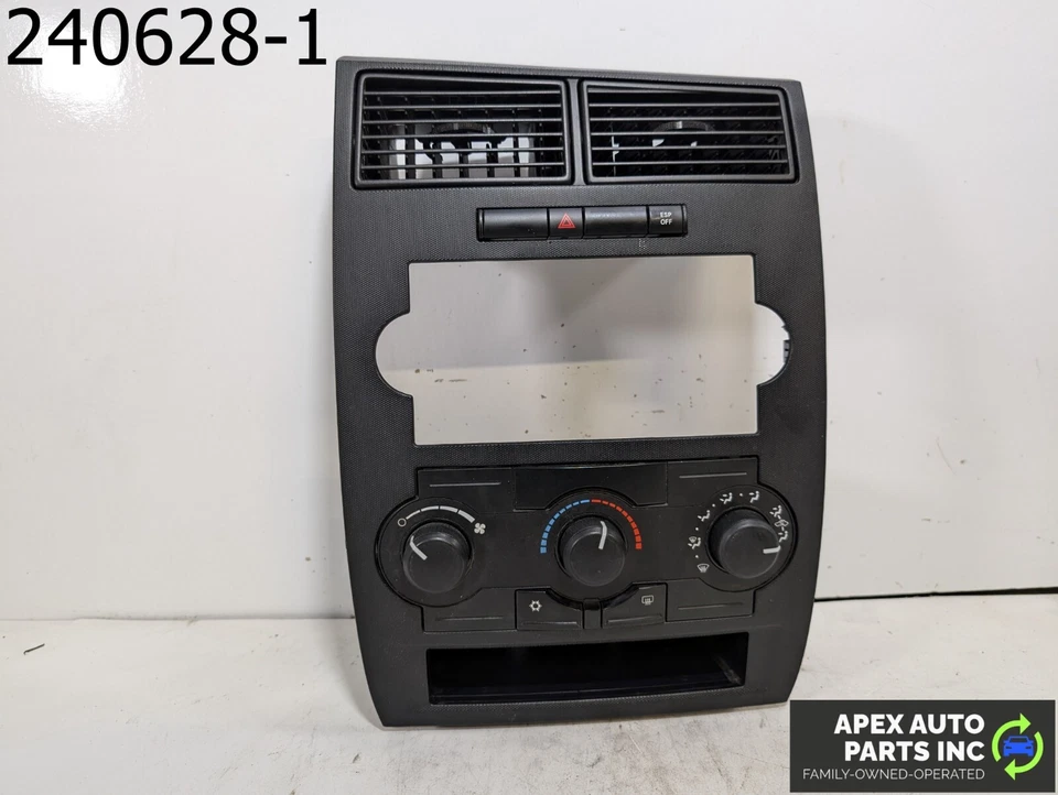 OEM 2006 Dodge Charger 3.5L NAVIGATION Radio Trim Bezel With Climate Control Foto 1 de 4