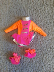 Vintage 1992 Skipper Majorette Baton Outfit mit Schuhen #3931 90’s Barbie Mattel - Bild 1 von 3