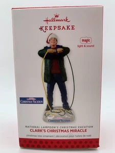 Hallmark National Lampoon's Clark's Christmas Miracle Tree Ornament 2013 NUEVO - Imagen 1 de 2