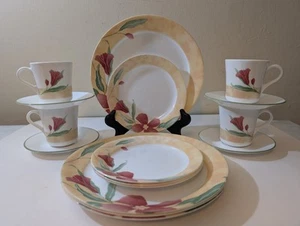 16 pz Corelle PACIFIC BLOOM 4 x cena 4 x pane e burro 4 x tazza e piattino - Foto 1 di 16