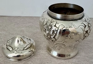 BEAUTIFUL SHIEBLER FLORA ART NOUVEAU HAND CHASED STERLING NARCISSUS TEA CADDY - Picture 1 of 7