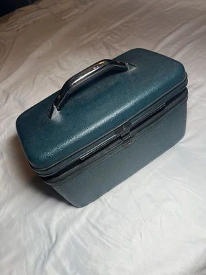 LIMPIO Samsonite Maquillaje Tren Noche Estuche Rígido de Mano Equipaje Sin Llaves Verde Oscuro Foto 1 de 4