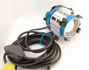 ARRI 300 Plus - 300W Tungsten Spotlight - Awesome photography or studio light! - Picture 1 of 19
