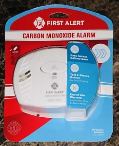 First Alert CO400 Carbon Monoxide Alarm Detector Brand New Sealed - Picture 1 of 4