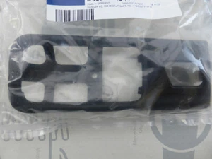 Genuine Mercedes W126 interior frame door handle right limousines and coupé NOS! - Picture 1 of 1