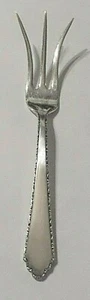 Lunt Sterling Silver Lemon condiment Fork 4 7/8", WILLIAM & MARY 1921 no monos - Picture 1 of 2