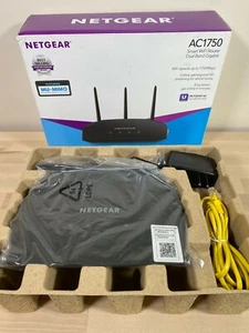 Netgear R6350-100NAS AC1750 Dual Band Gigabit Smart WLAN Router  - Bild 1 von 5
